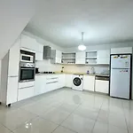 3 Bedroom - 5569 Villa