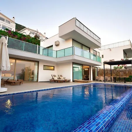 Villa 3 Bedroom - 5569 *